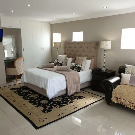 Pongola Road Self Catering Accommodation Uitenhage Exterior photo