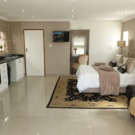 Pongola Road Self Catering Accommodation Uitenhage Exterior photo